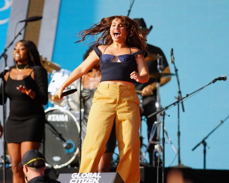 Alessia Cara star exclusive image