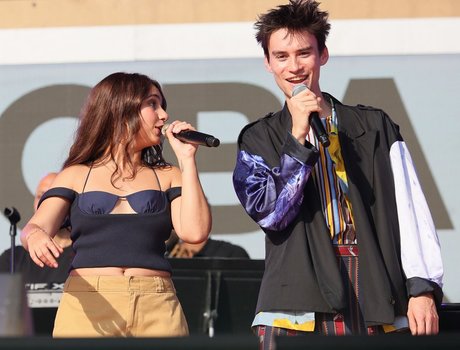 Alessia Cara erotic star galleries