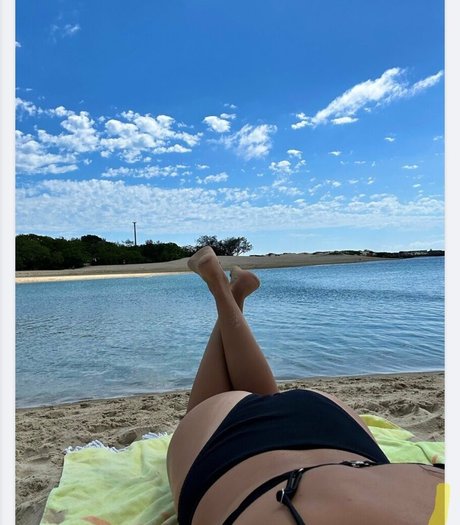 Sammy Walsh free model picture