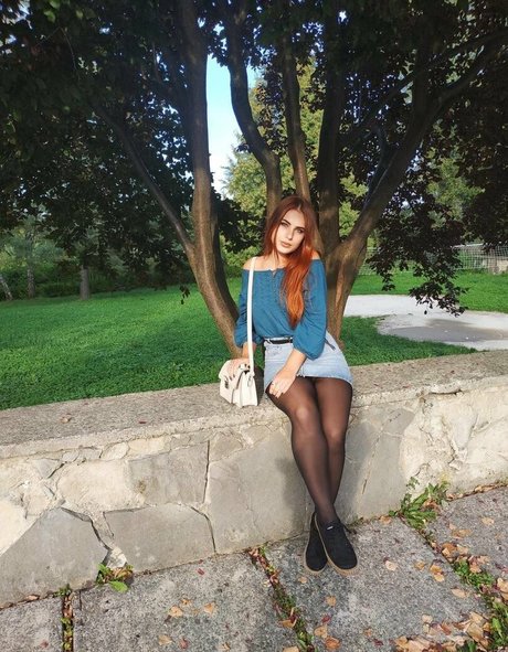 claudia nerdy nude pornstar image