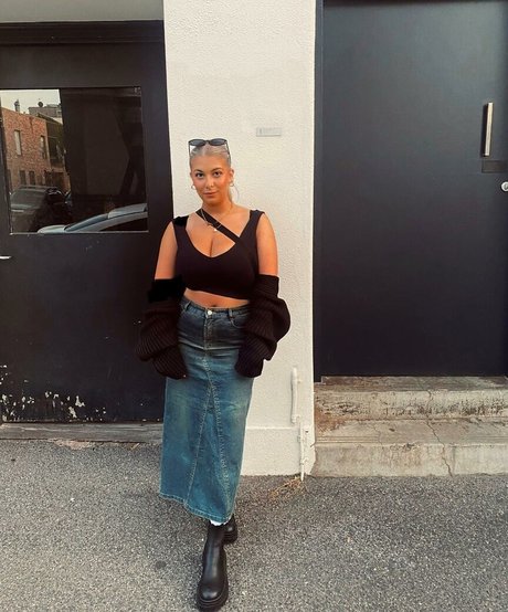 Becca M xxx pornstar image