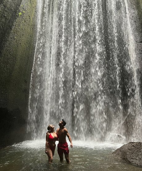 Becca M sexy actress gallery