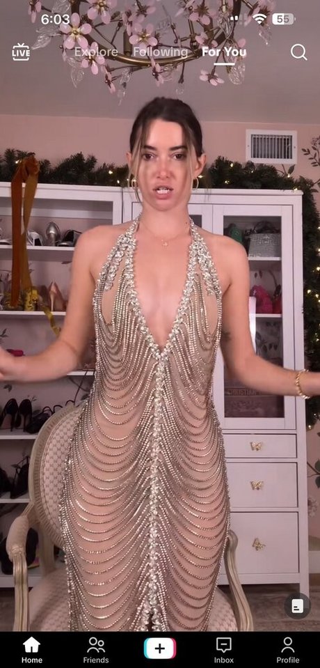 Madeleine White naked actress gallery