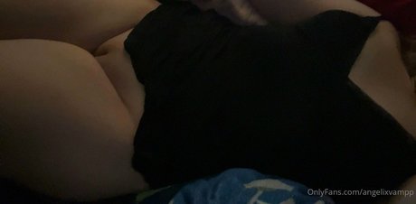 angelixvampp naked pornstar img