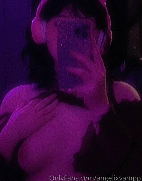 angelixvampp hot star img