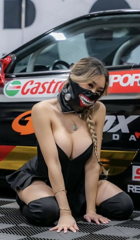 kayla vy model exclusive pic