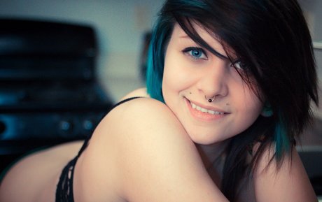 Chalkmoon erotic model image