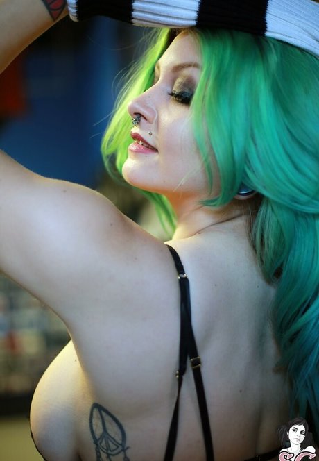 Chalkmoon sexy star image