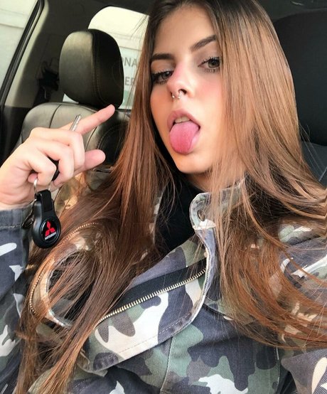 Ingrid Germanno star beautiful img