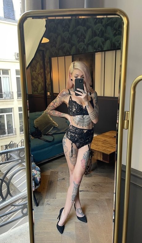 CerizVodka model xxx images