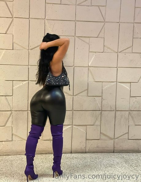 Juicyjoycey star naked img