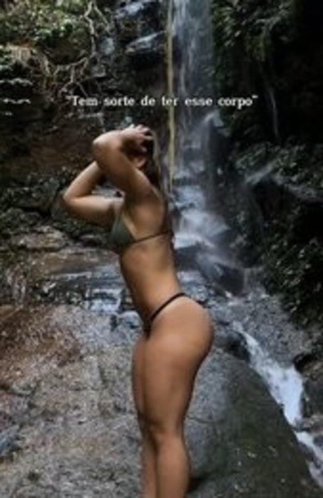 Julia Giannella pretty model image