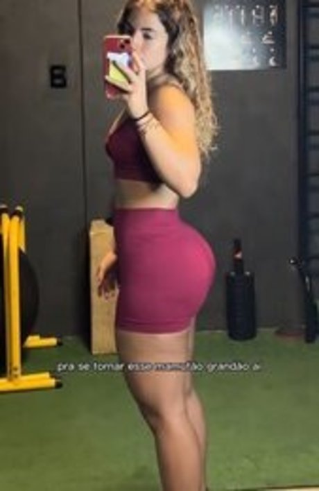 Julia Giannella model perfect pic