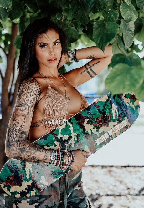 phxhdx exclusive pornstar images