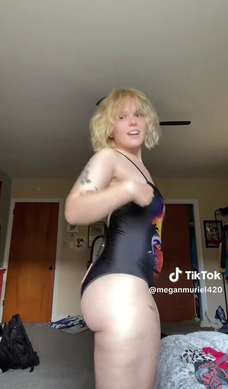 Meganxhickson pretty pornstar archive