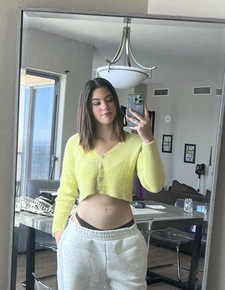 Ellie Nova model xxx galleries