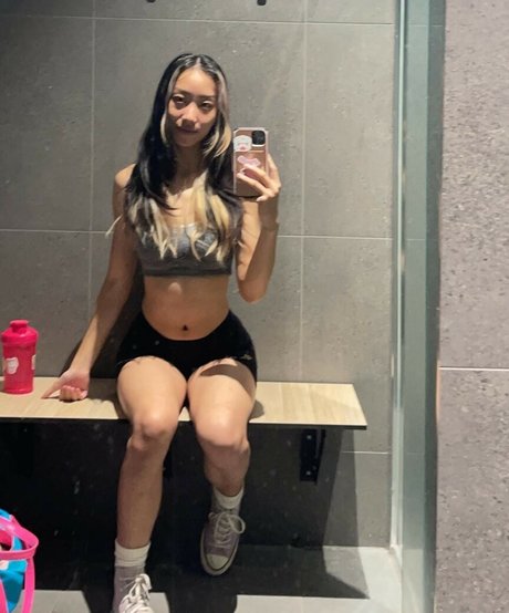 Smolkcqze pretty star pic