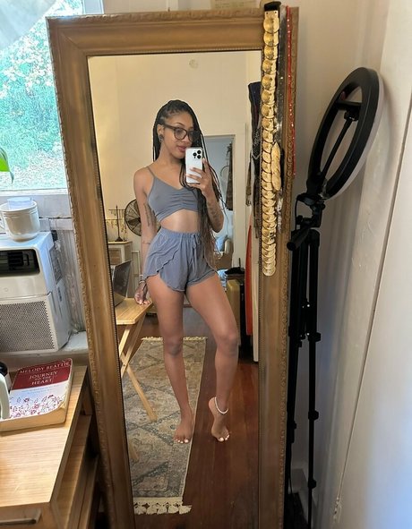 Juice Box Bri pornstar pretty archive