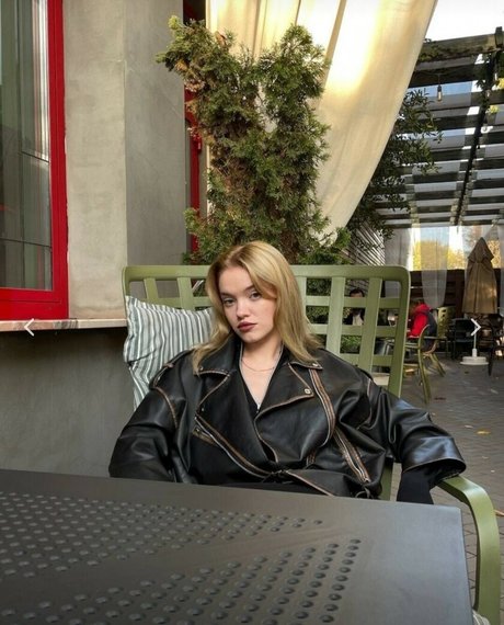 Ritori2005 perfect actress image