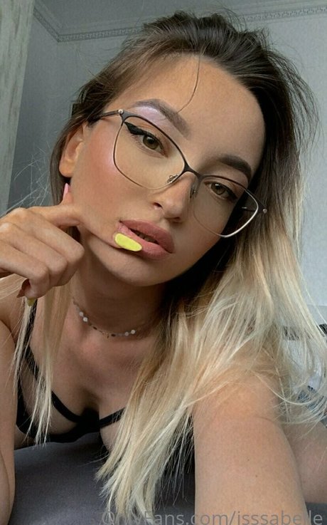 isssabelle star beautiful picture