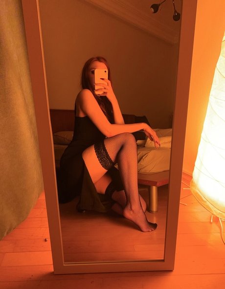 Kilri model naked img