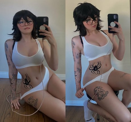 Cassierayxo adult star photo