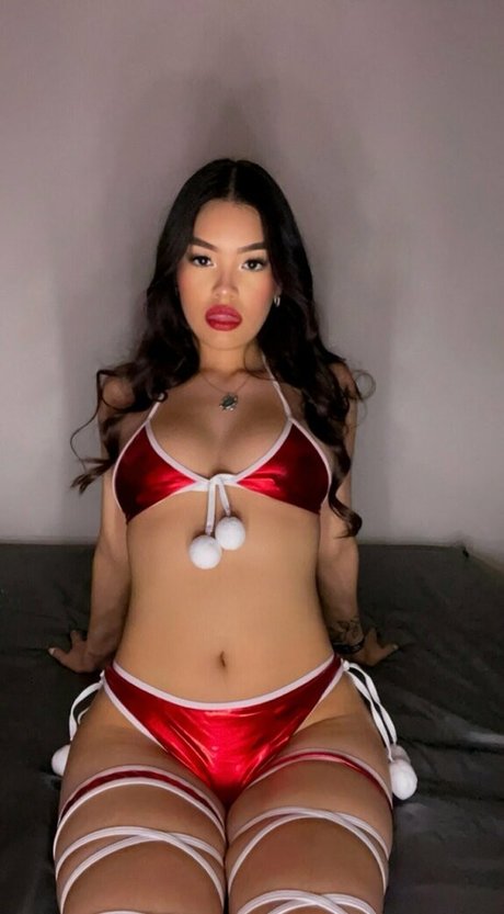 Nizhoni Begaye perfect actress pics