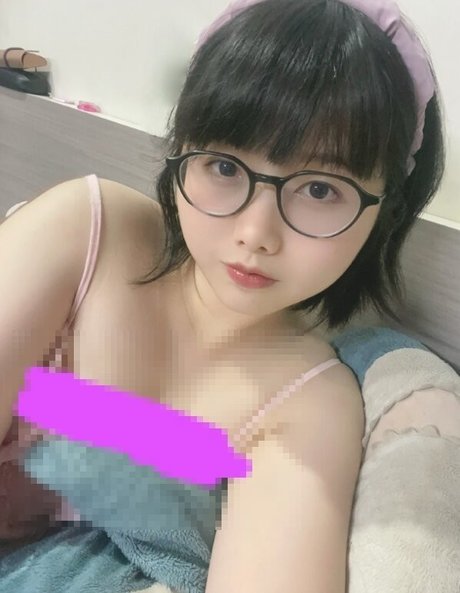 Kurosamess naked model pics