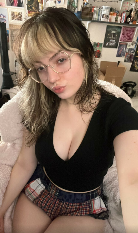 Waluiguigui best model images