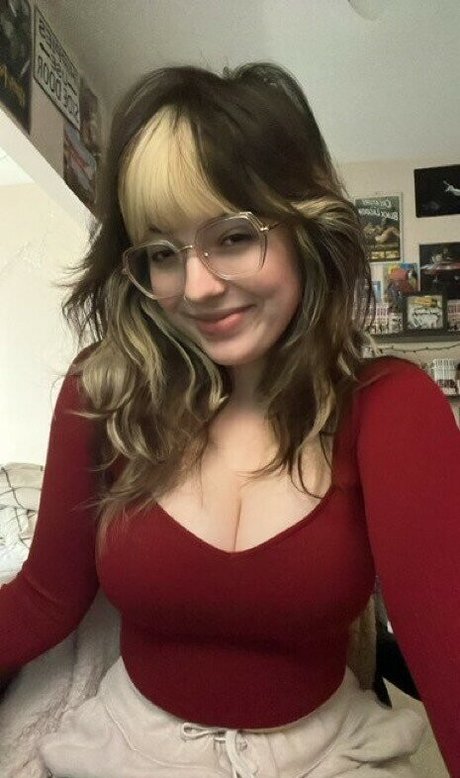 Waluiguigui model pic