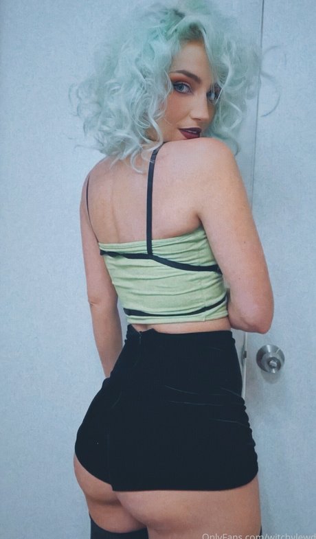 Witchy Brew naked star gallery