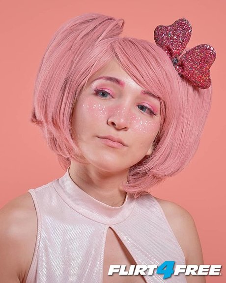 Asuka Muller beautiful star img