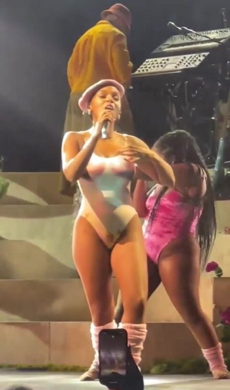 Live Stream Oops xxx star photo