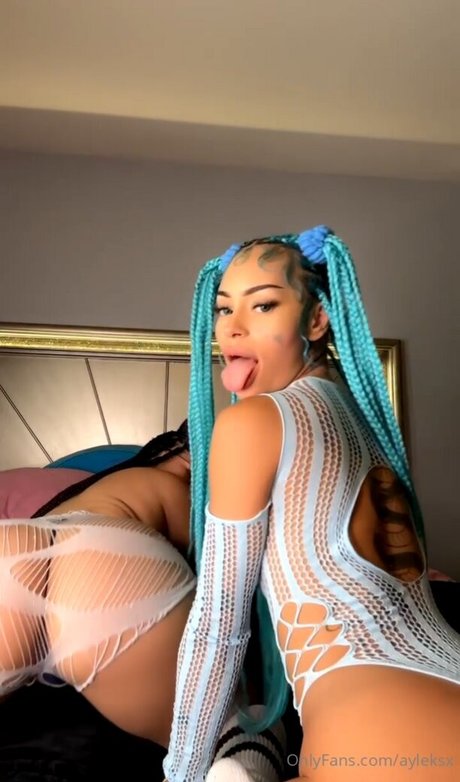 Ayleks beautiful star pics