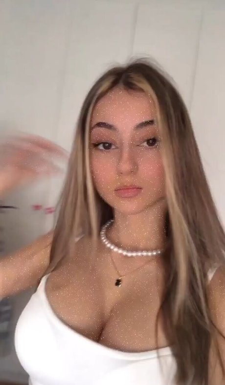 meena 053 star porn photo