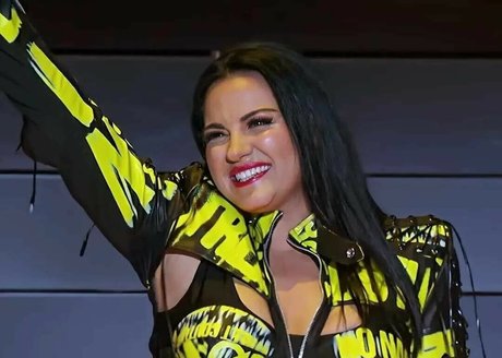 Maite Perroni model xxx picture