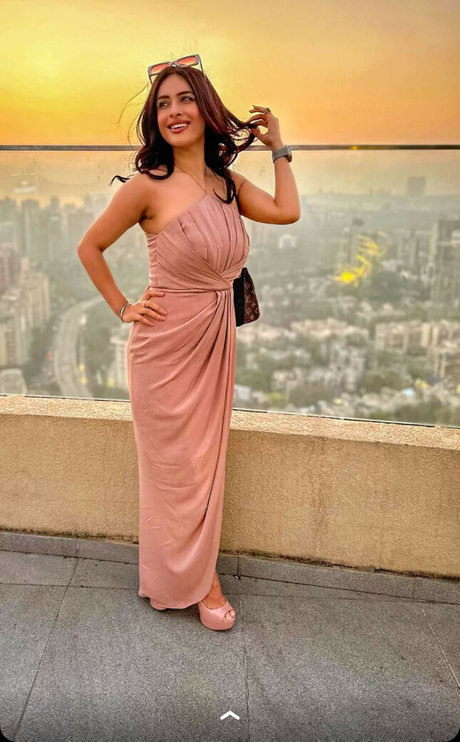 Nehhaa Malik erotic star galleries