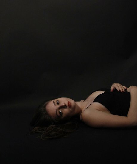 Skainheda pretty actress img