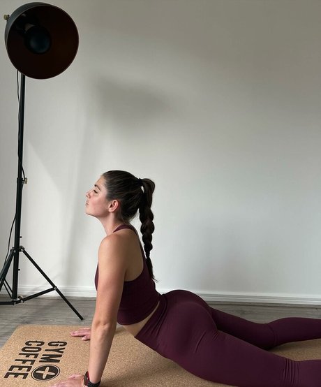 Female Football art star photos