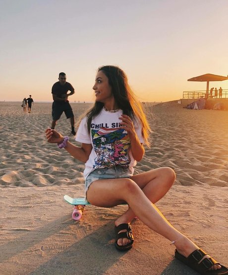 Sydney Serena model nice galleries