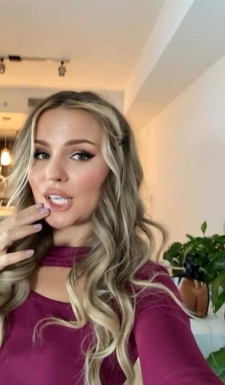 Fcknpeach sex pornstar archive