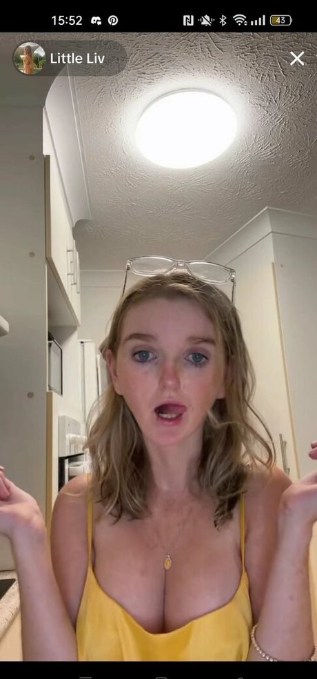 Keepingupwithliv nudes model photo