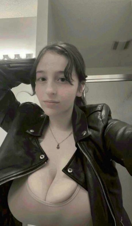 BustyMor N nudes pornstar photos