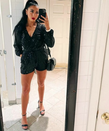 Indi Hartwell hot model images