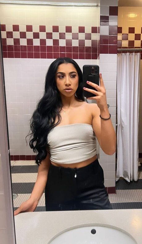 Indi Hartwell model high quality gallery