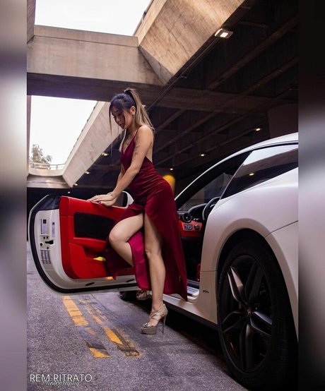 Samantha Tan pornstar erotic photos