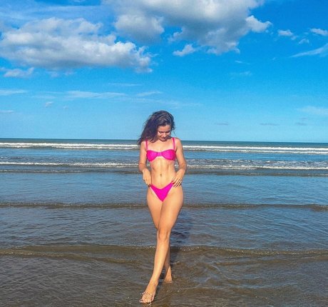 Karize Brum nice pornstar picture