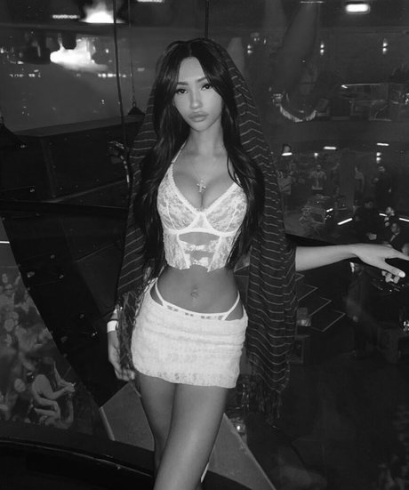 cyaannk erotic actress photos