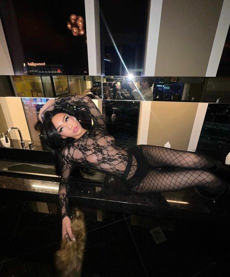 cyaannk nudes model pic