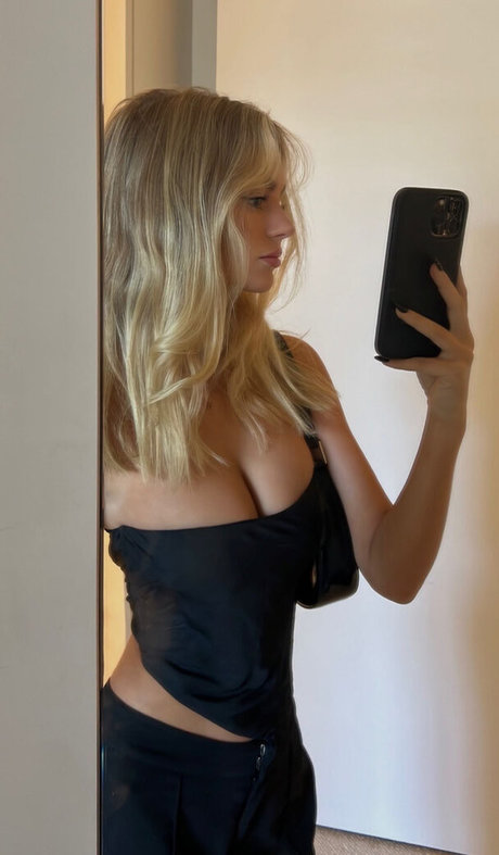 Bellashhh pornstar free images